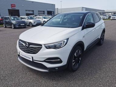 Voir le détail de l'offre de cette OPEL Grandland X 1.5 D 130ch Design Line de 2019 en vente à partir de 213.44 €  / mois