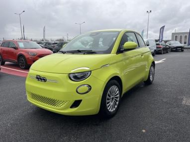 Voir le détail de l'offre de cette FIAT 500 e 118ch MY24 de 2024 en vente à partir de 28 999 € 