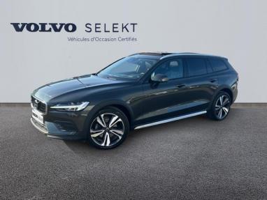 Voir le détail de l'offre de cette VOLVO V60 Cross Country B4 AWD 197ch Pro Geartronic de 2021 en vente à partir de 512.2 €  / mois