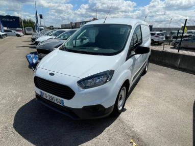 Voir le détail de l'offre de cette FORD Transit Courier 1.0E 100 ch Ambiente de 2019 en vente à partir de 11 299 €