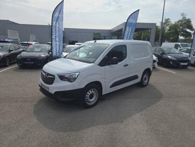 Voir le détail de l'offre de cette OPEL Combo Cargo M 800kg 100 kW Batterie 50 kWh de 2023 en vente à partir de 224.11 € / mois