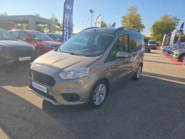 Voir le détail de l'offre de cette FORD Tourneo Courier 1.0E 100ch Titanium de 2019 en vente à partir de 208.71 €  / mois